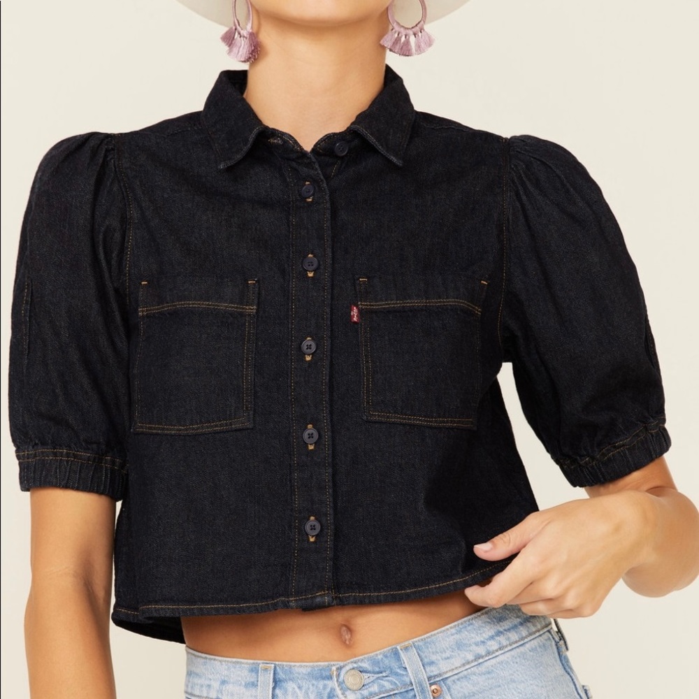 Levi's Women's Alice Dark Wash Denim Button-Down Short Sleeve Crop Blouse Top